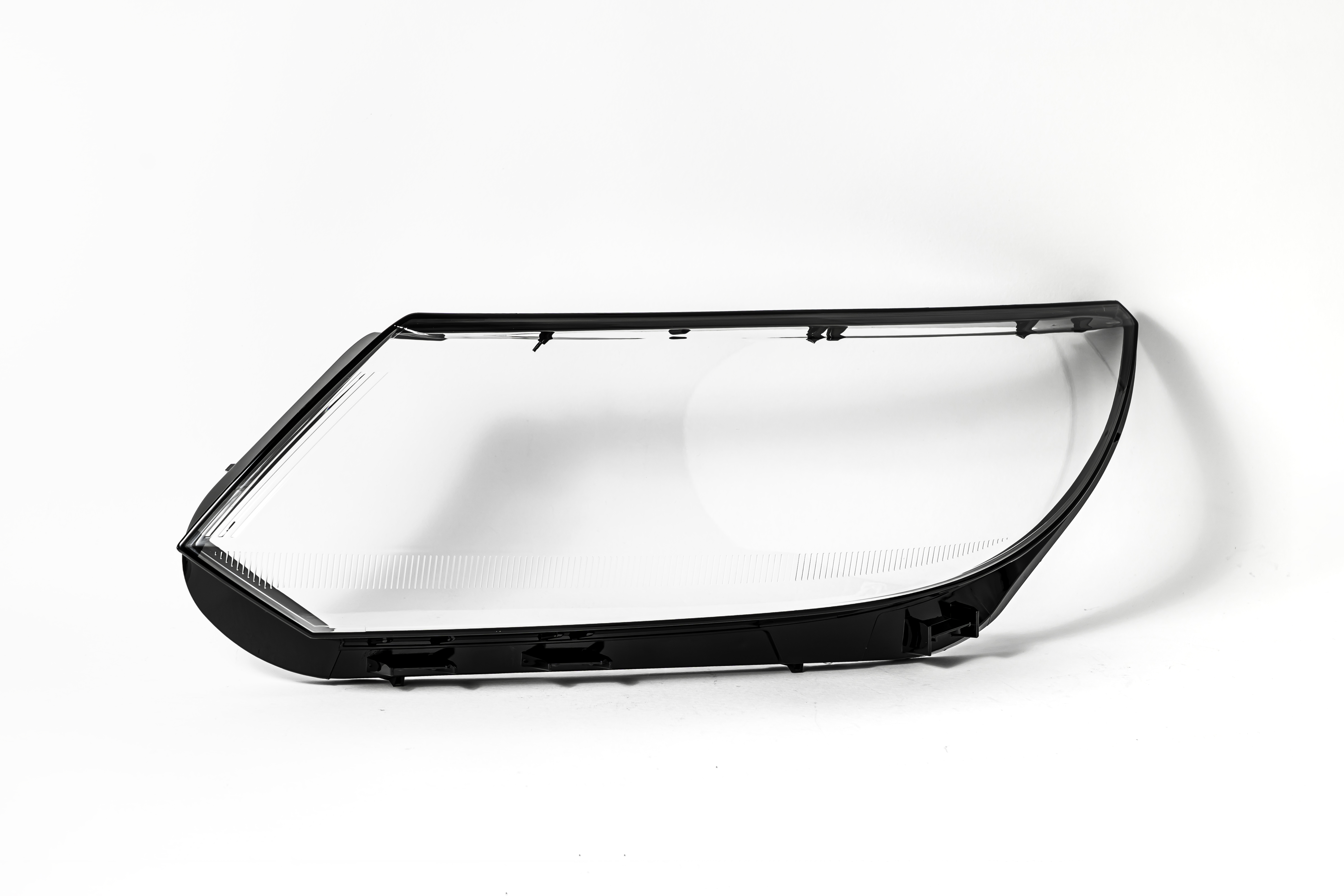 Volkswagen Tiguan 2011–2015 Kairės Pusės Žibinto Stiklas - Image 1